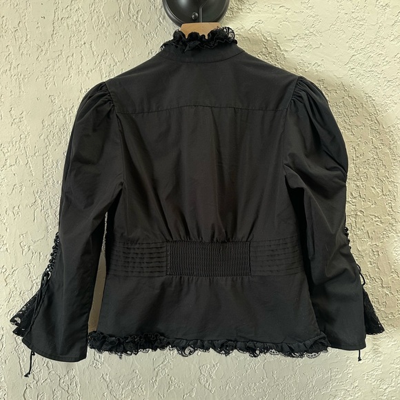 🖤 Bebe Black Lace Trim Blouse – Size M 🖤 - Picture 3 of 5